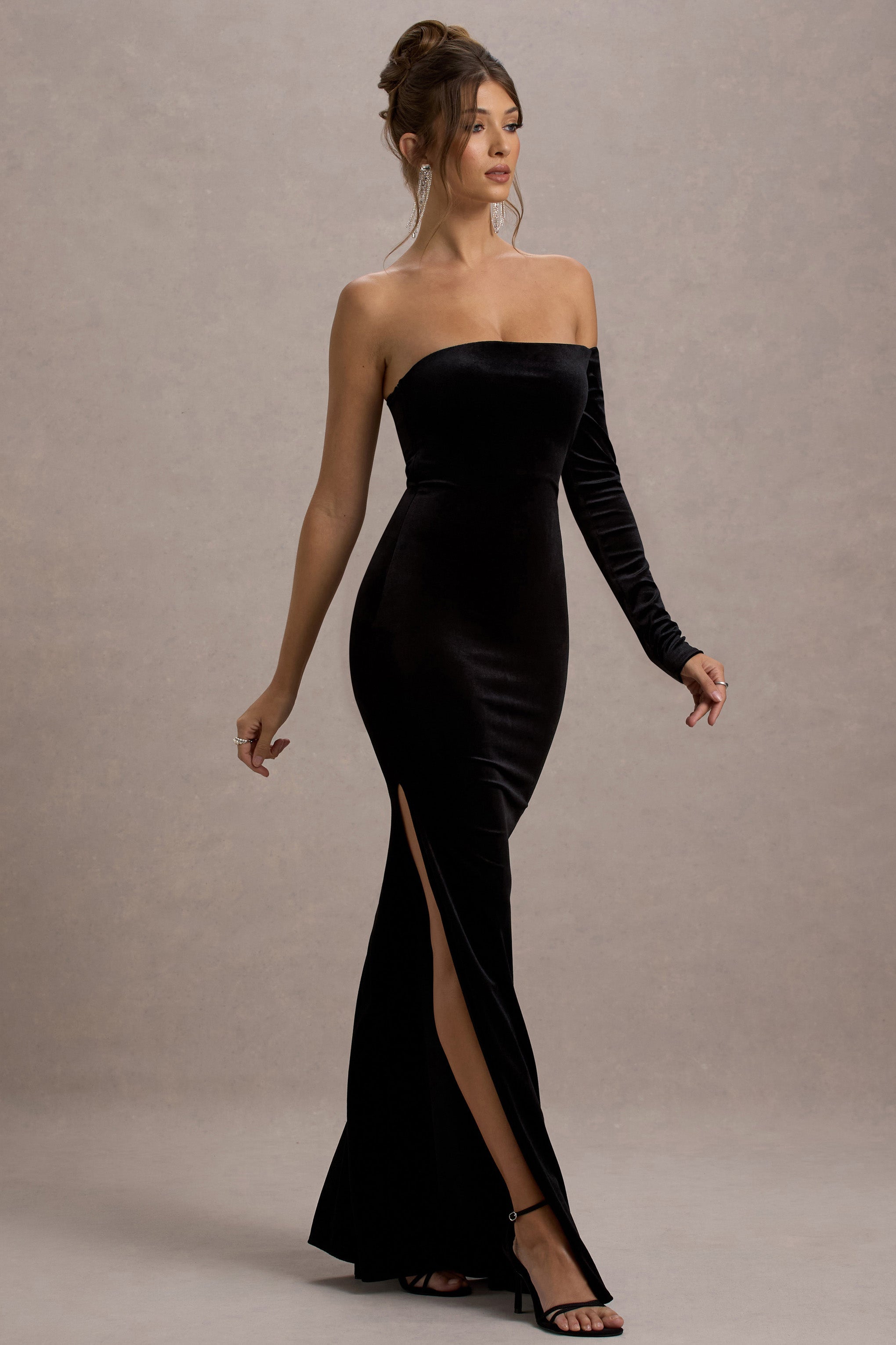 Sandrine | Black Velvet One-Sleeve  Maxi Dress