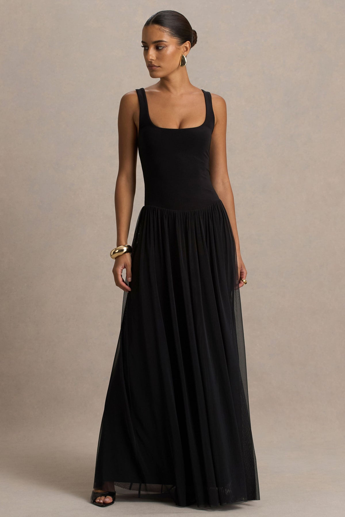 Amelia | Black Scoop-Neck Maxi Dress With Pleated Skirt