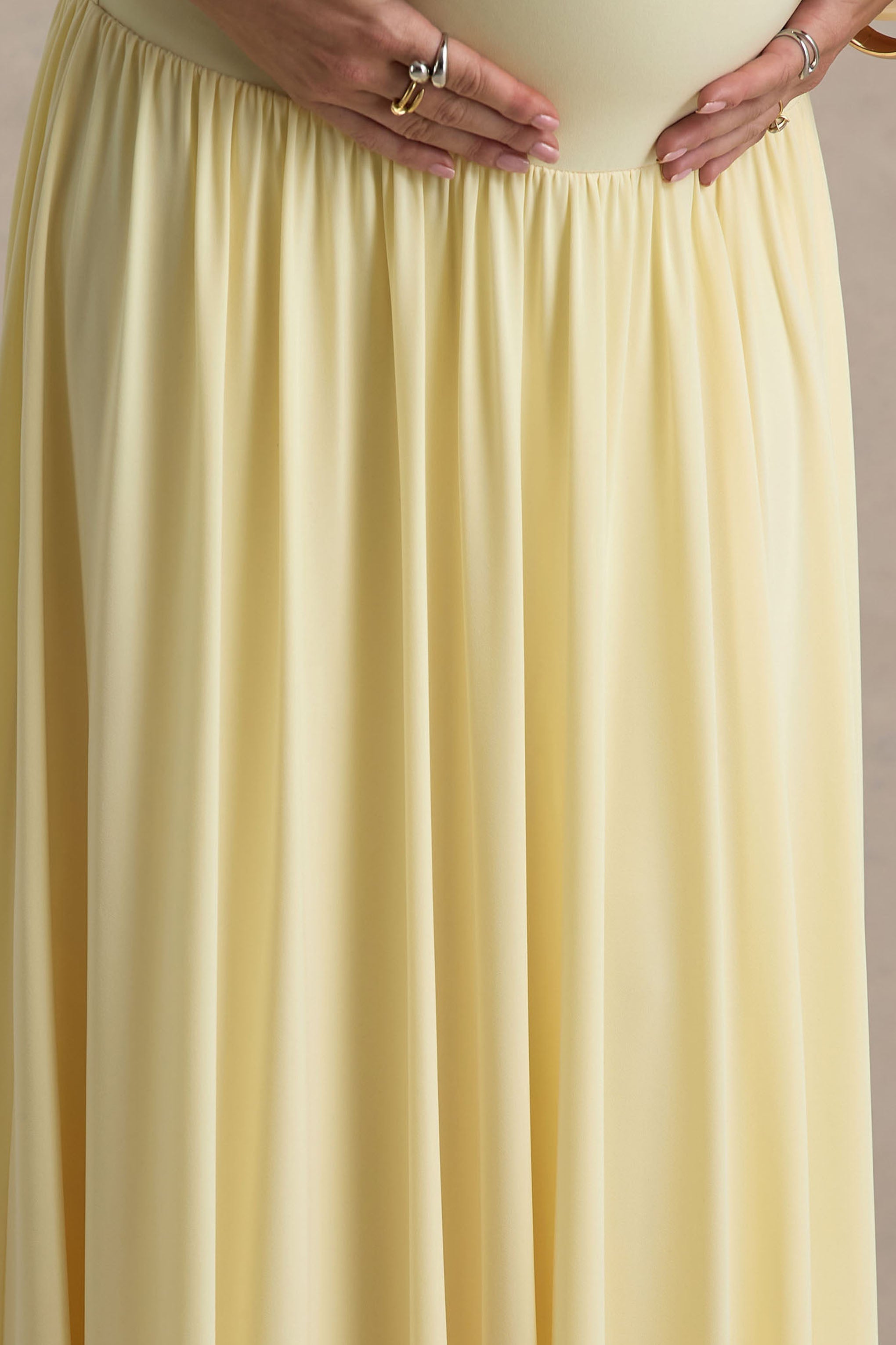 Outline | Lemon Crew-Neck Maternity Maxi Dress With Pleated Skirt