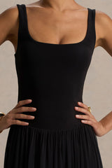 Amelia | Black Scoop-Neck Maxi Dress With Pleated Skirt