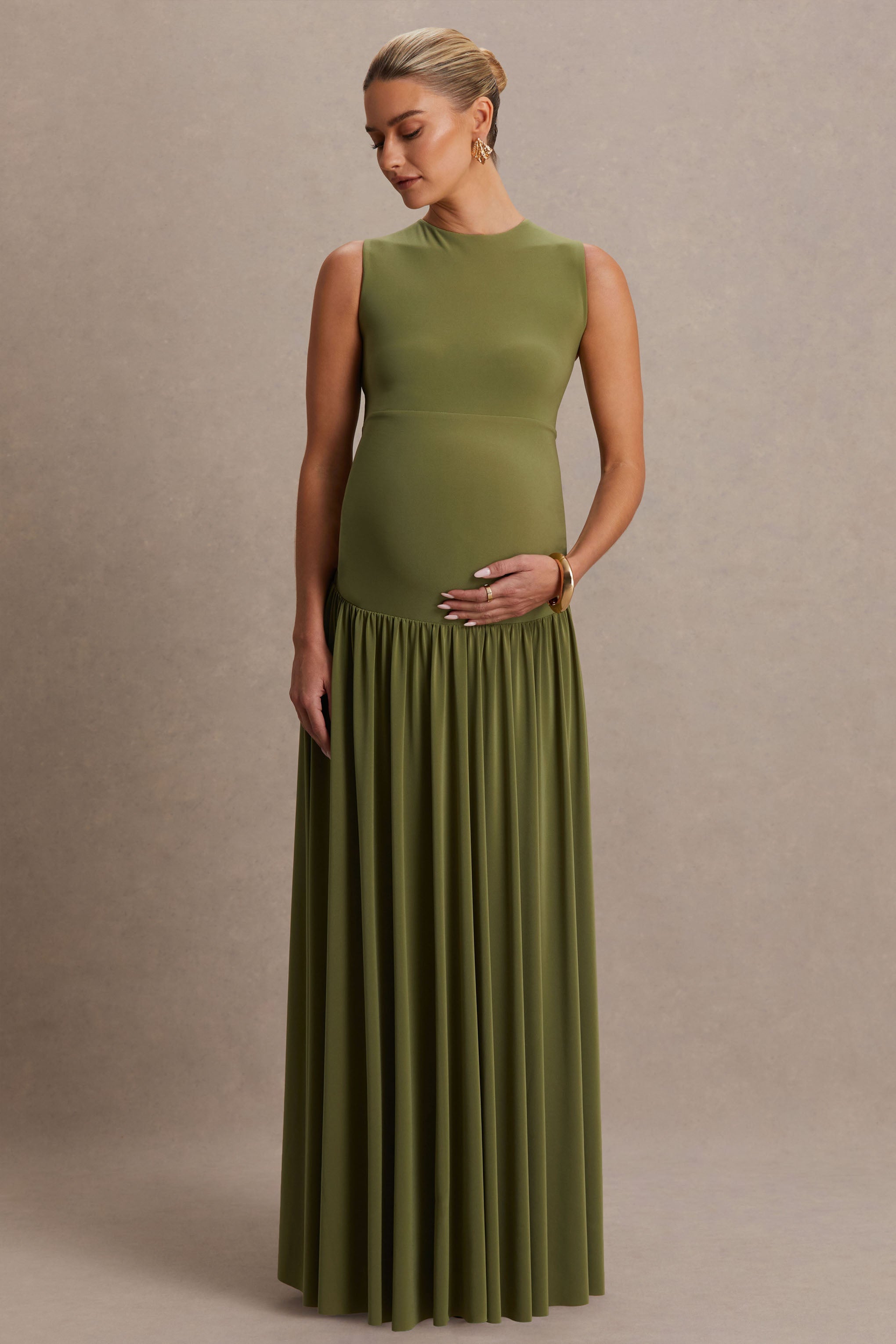 Outline | Olive Crew-Neck Maternity Maxi Dress With Pleated Skirt