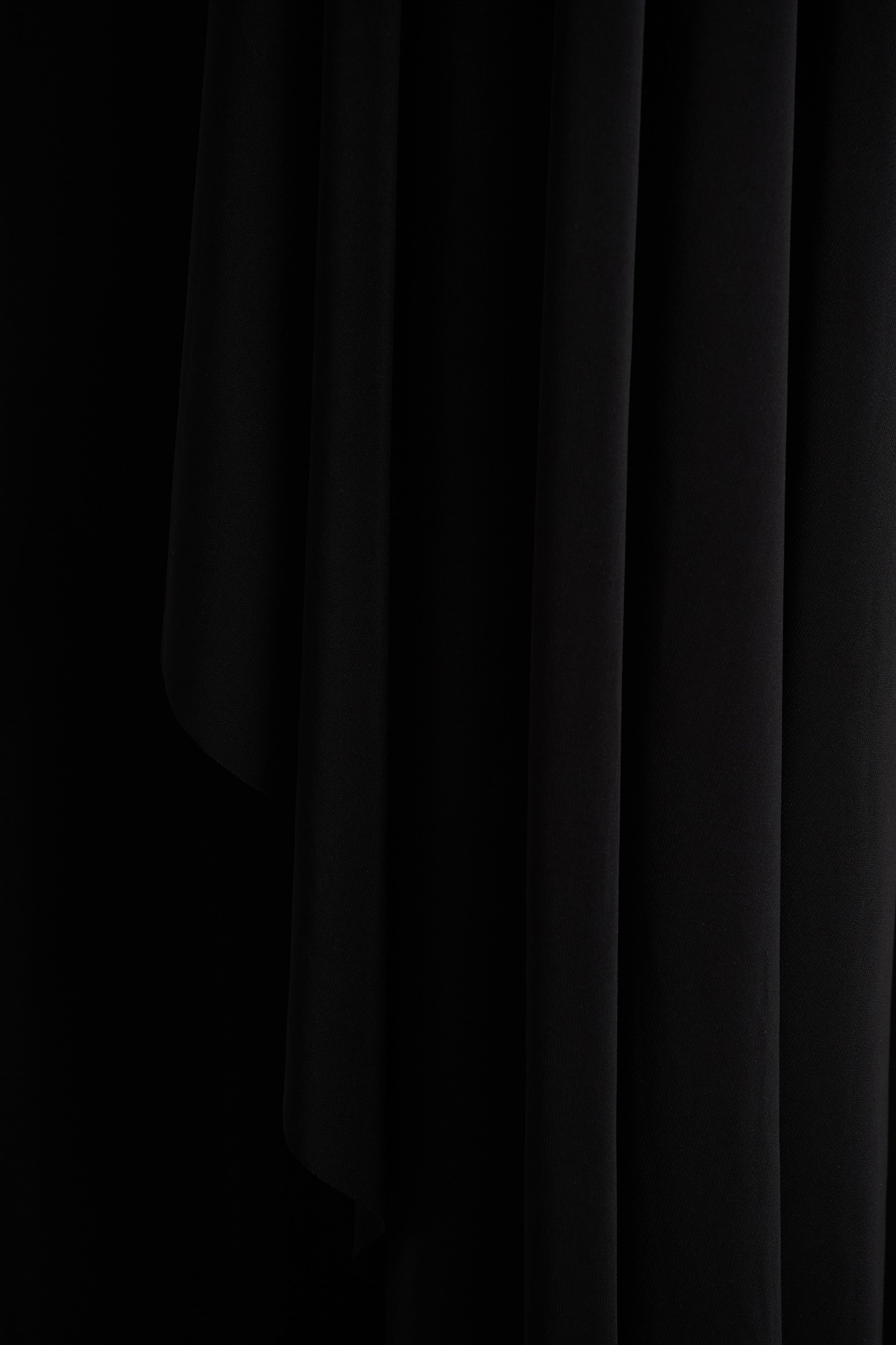 Briony | Black Crew-Neck Maxi Dress With Cape Sleeves