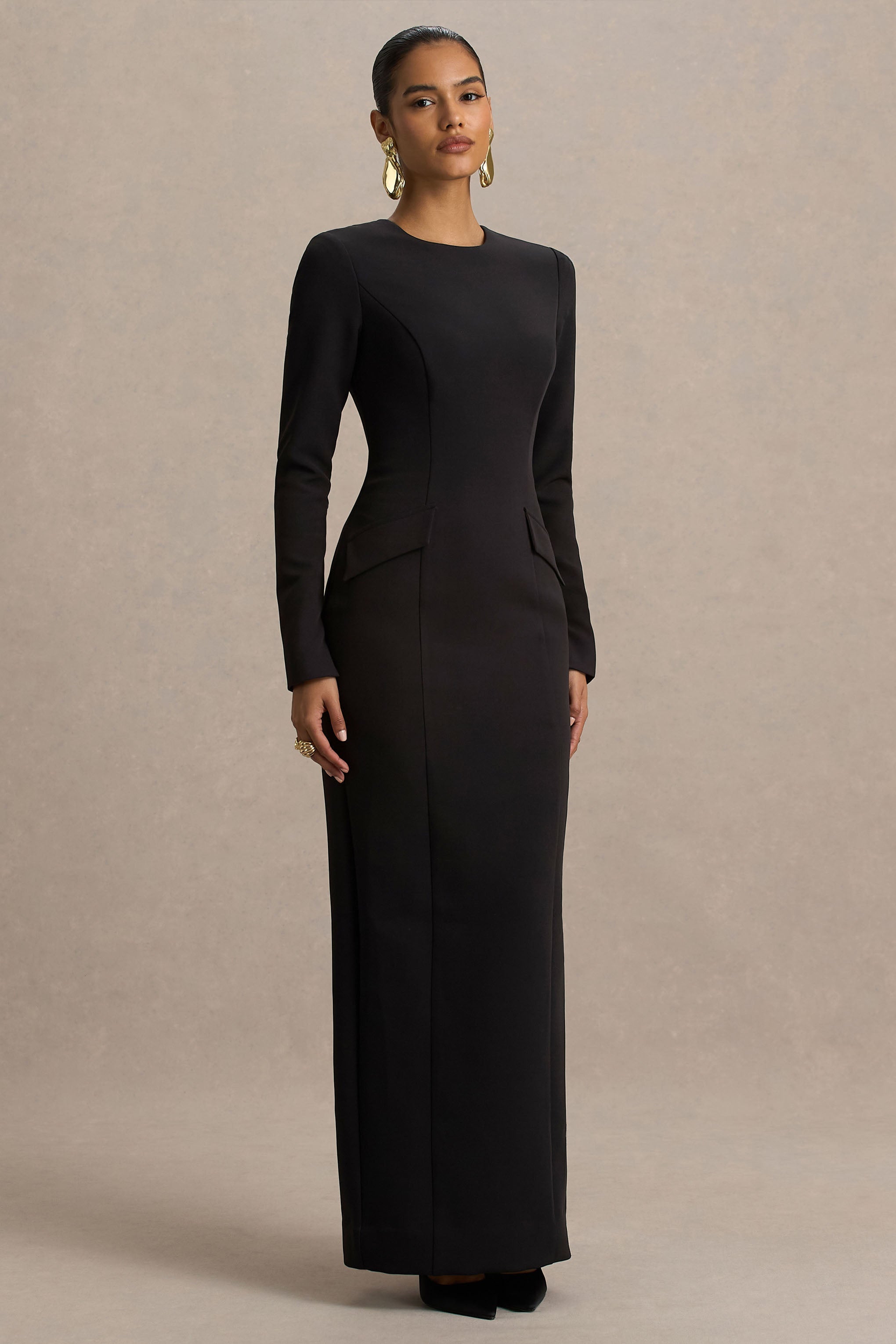 Vaila | Black Crew-Neck Maxi Dress