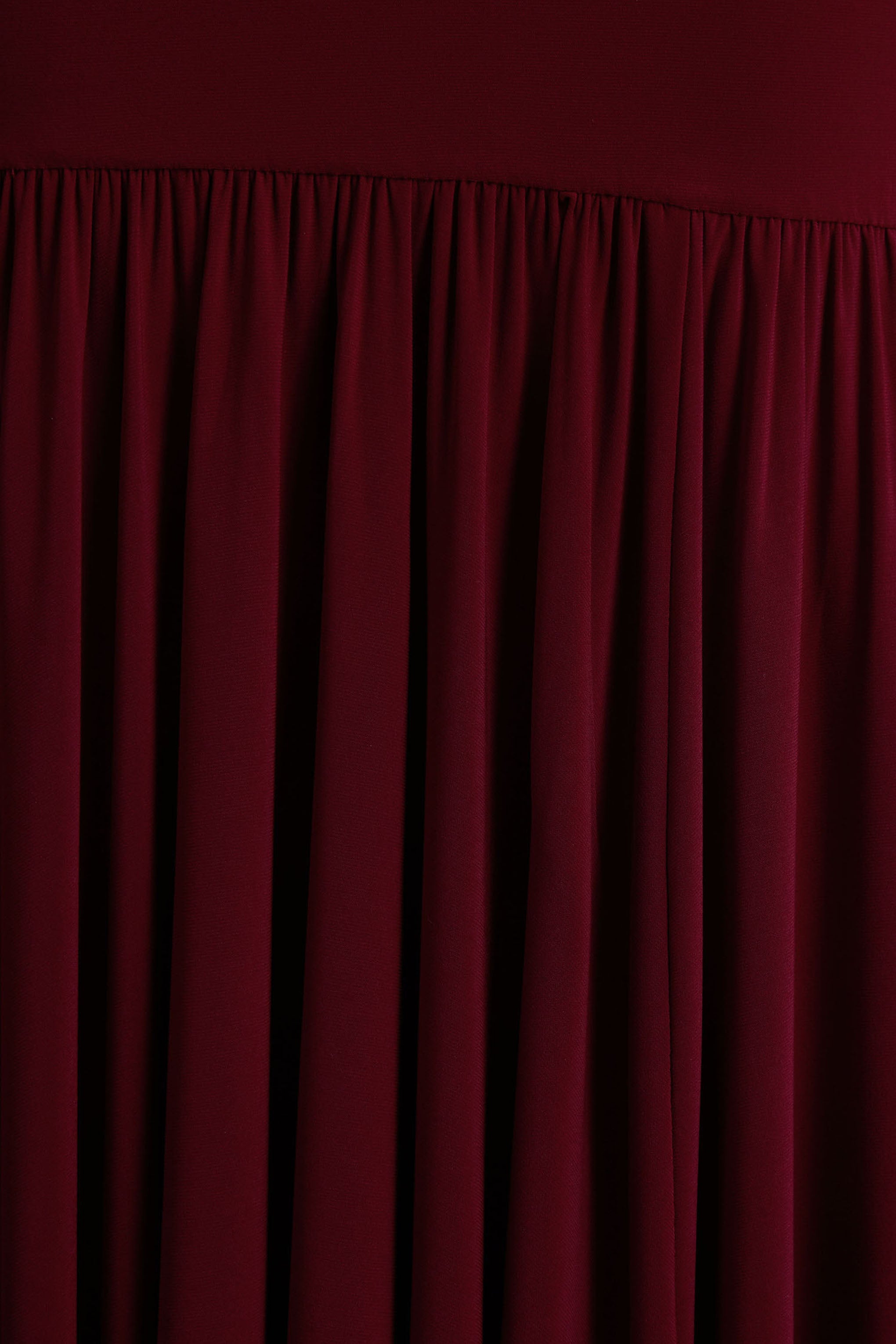 Tasmin | Burgundy High-Neck Maxi Dress With Drop-Waist