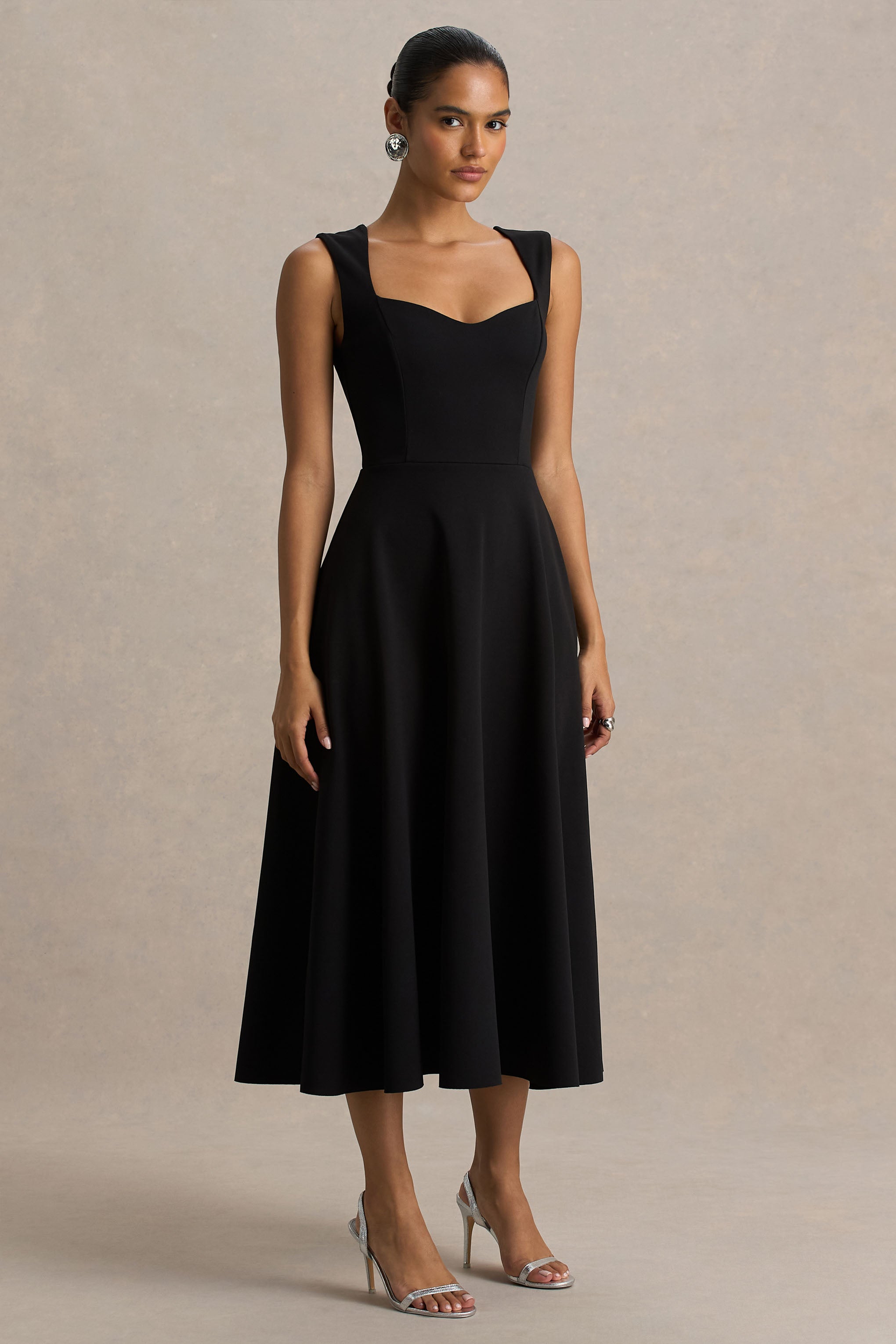 Andromeda | Black Sweetheart-Neck Midi Dress