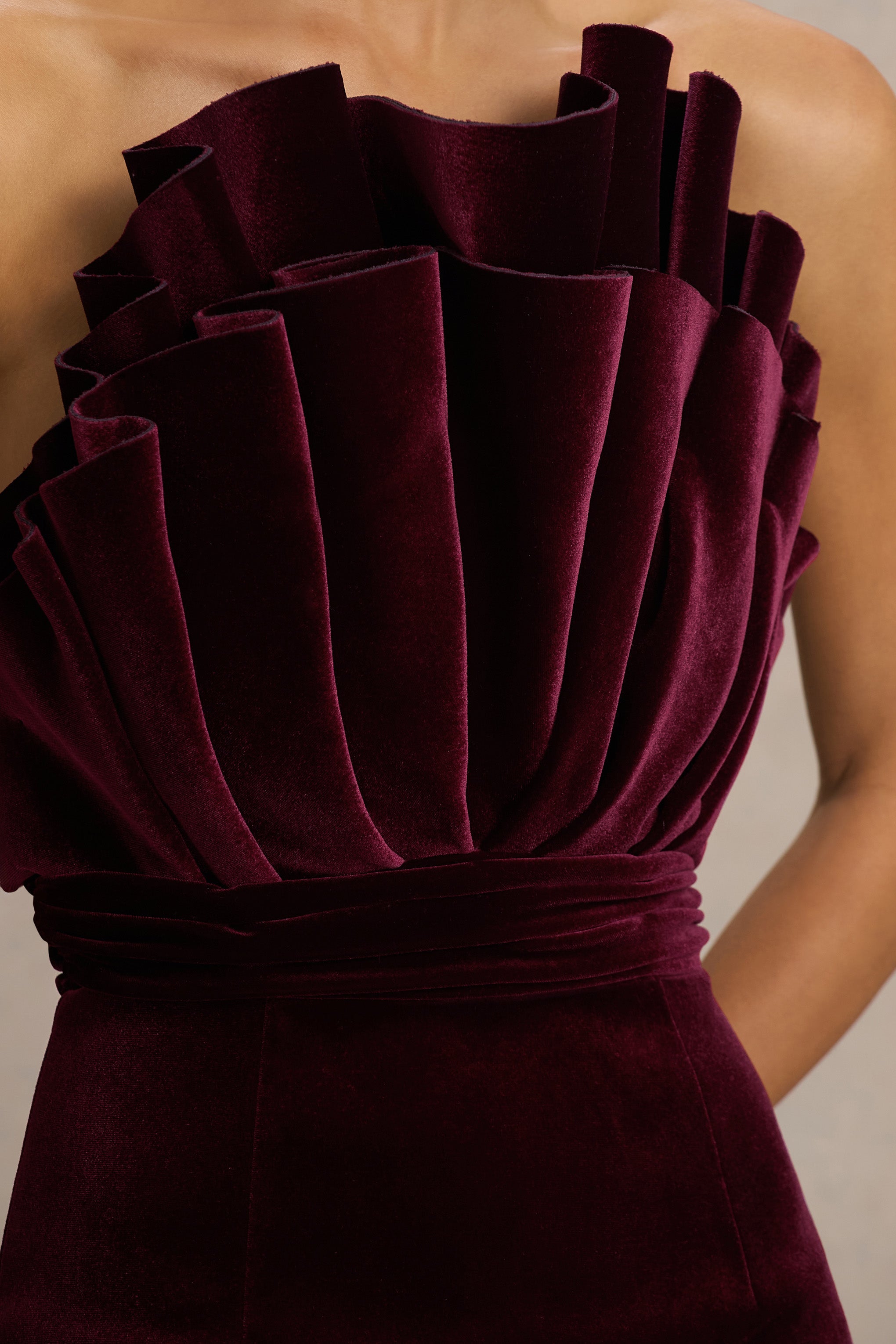 Polly | Burgundy Velvet Ruffled Strapless Mini Dress