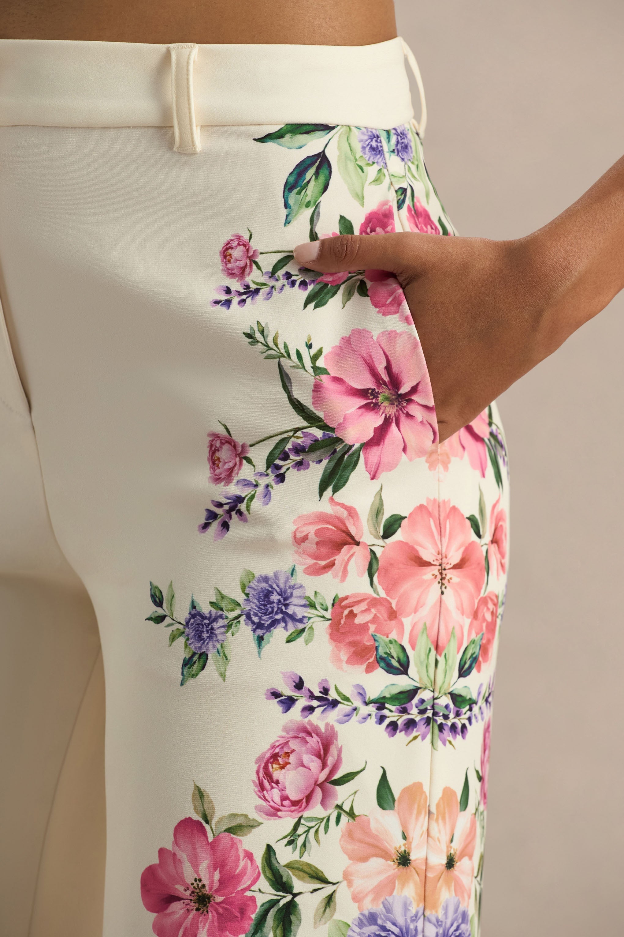 Solana | White Floral Border Print Wide-Leg Trousers