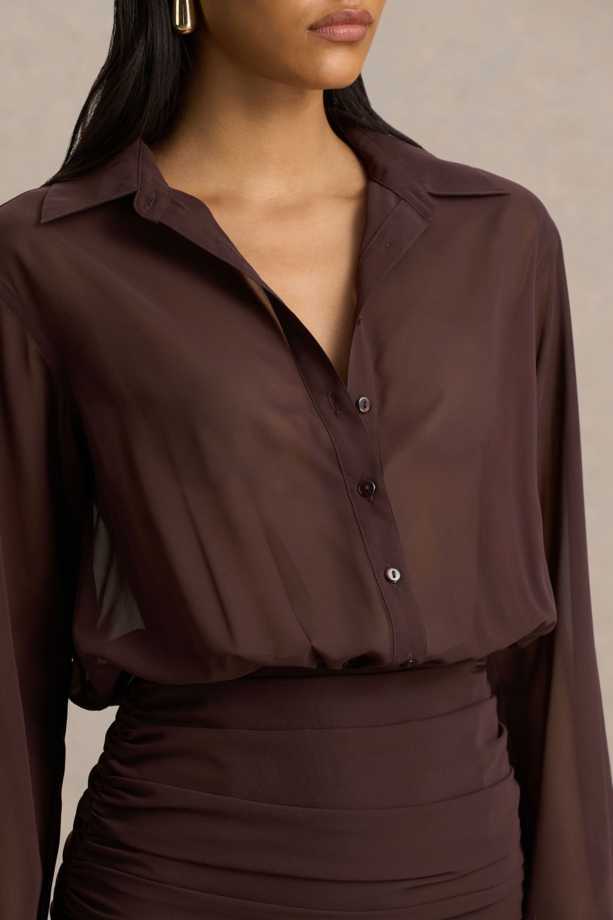 Kris | Brown Plunge-Neck Maxi Dress With Ruched Detailing