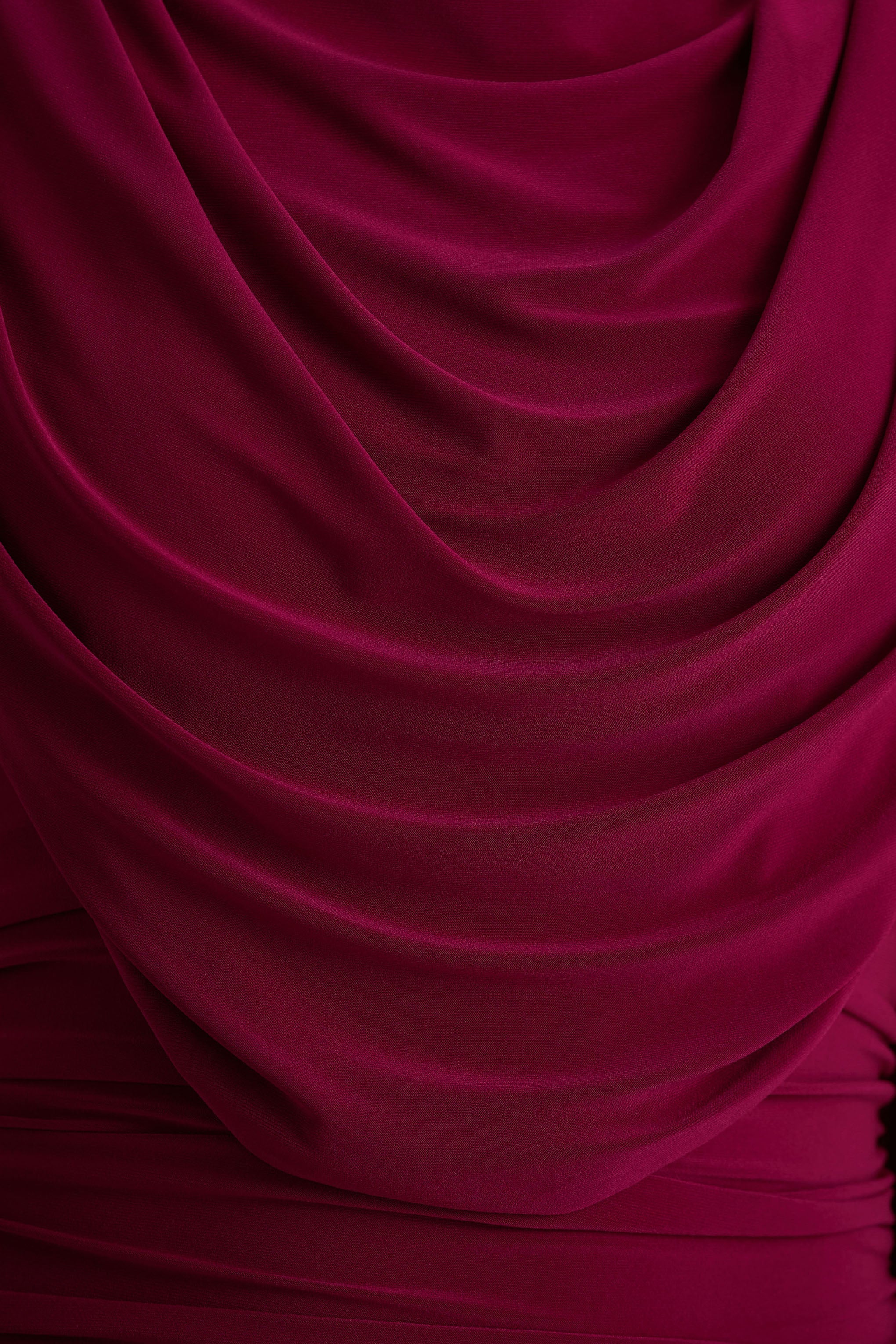 Wanderer | Burgundy Crew-Neck Midi Dress With Draped and Ruched Detailing