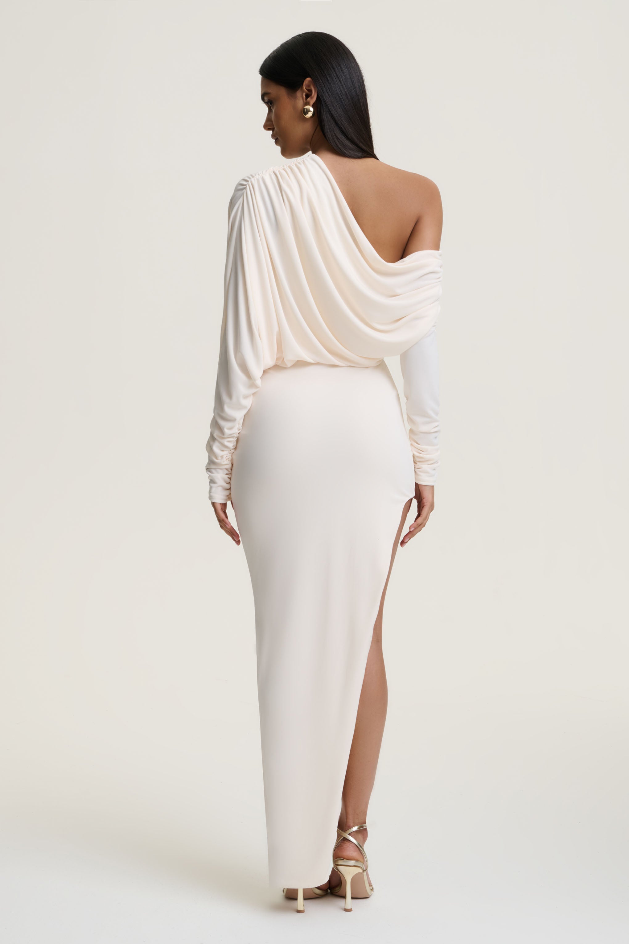 Olivia | Cream Asymmetric-Neck Maxi Dress With Ruched Detailing Asymmetric-Hem