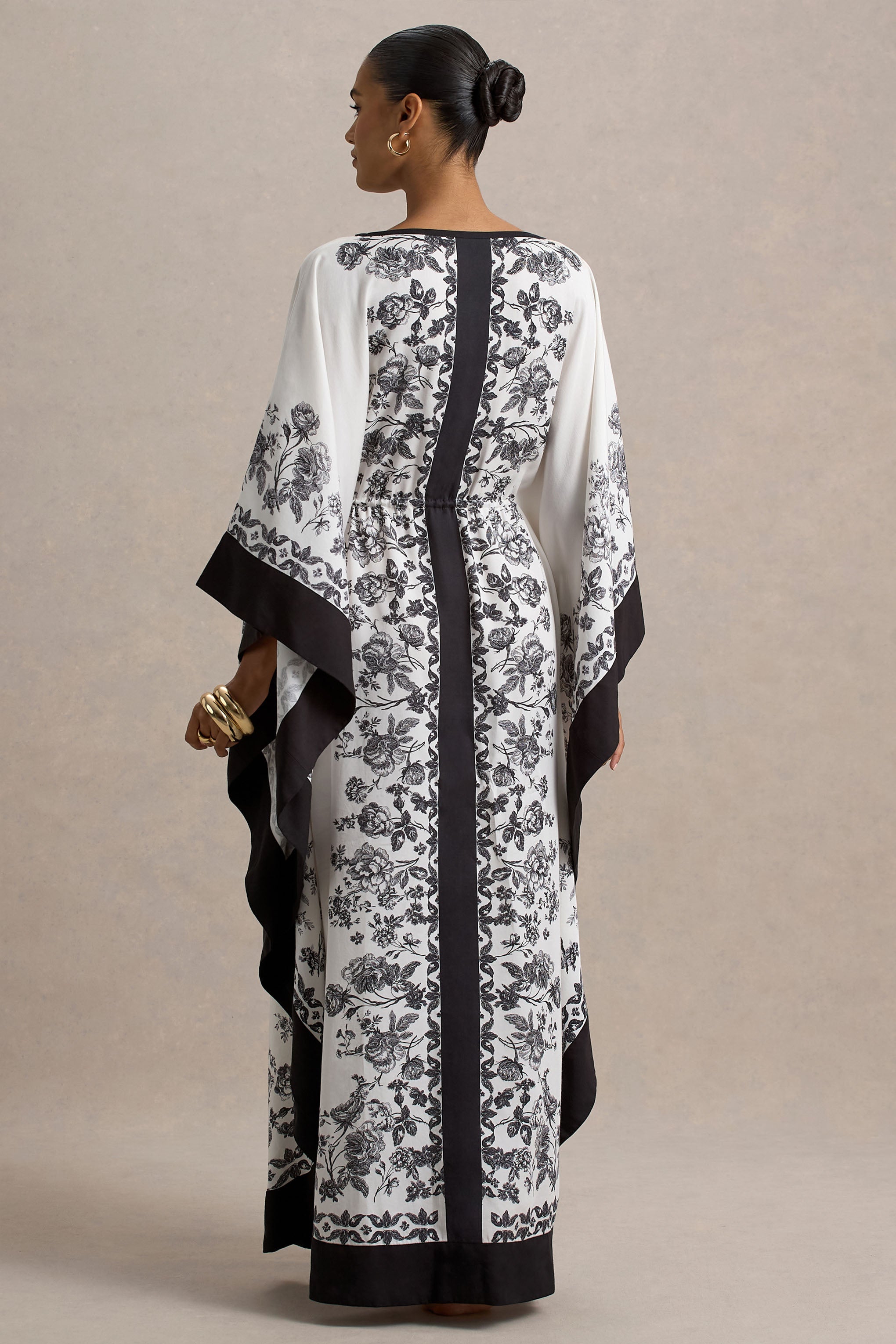 Rikki | Black & White Long-Sleeve Maxi Dress With Tie Waist