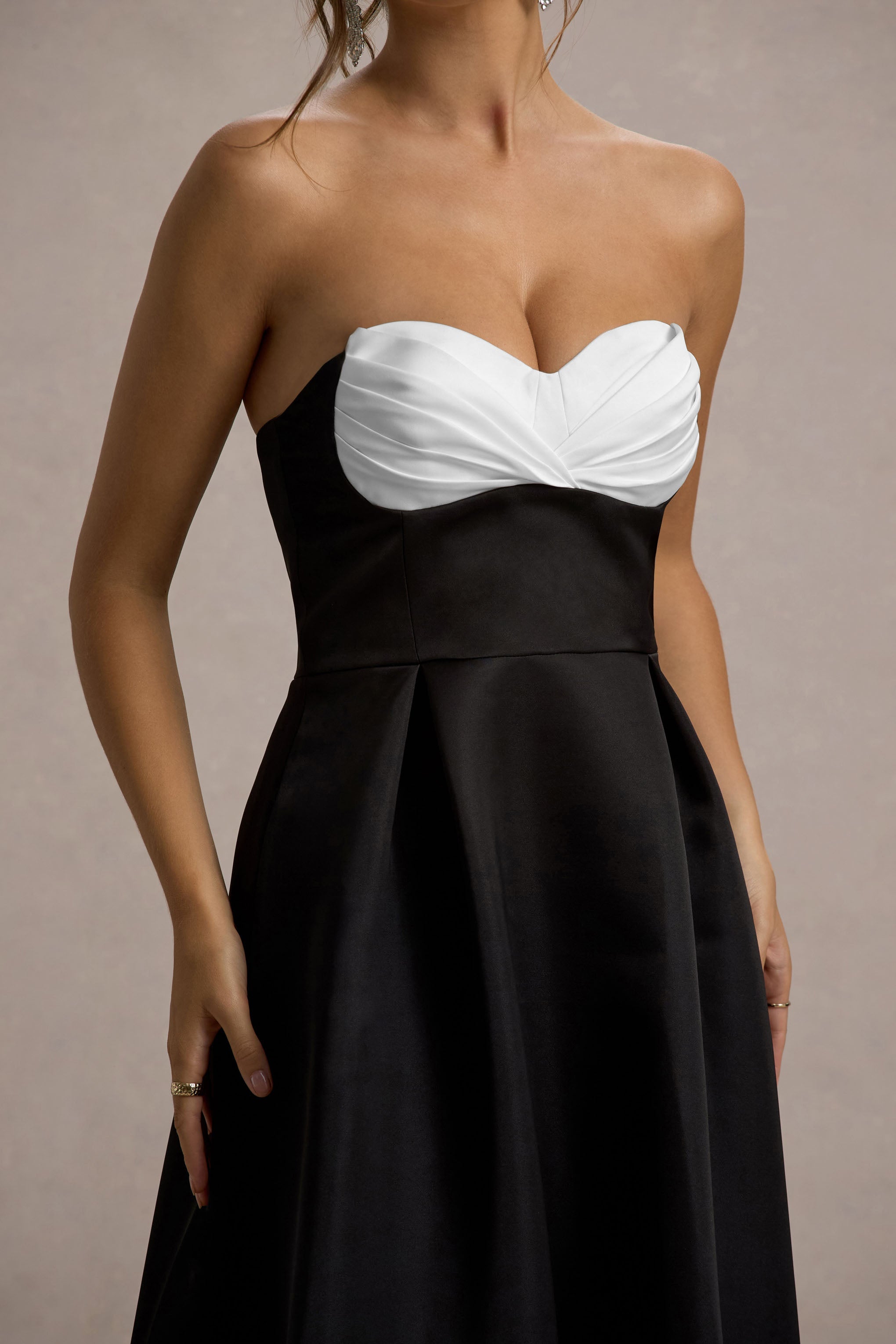 Wintour | Black Satin Sweetheart Midi Dress